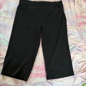 Women's Black Cropped Pants